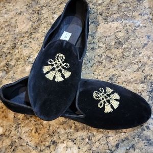 Unisa Women's black Suede Slippers size 8.5 B